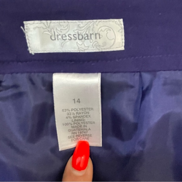 - Dressbarn skirt size 14 - Picture 6 of 11